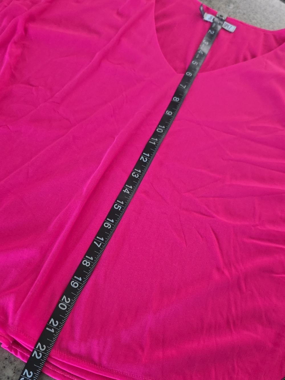 NWT....Jennifer Lopez Neon Pink Layered Chiffon V-Neck Tunic - Picture 9 of 10